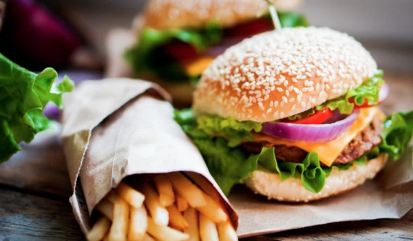30 Shocking Fast Food Statistics