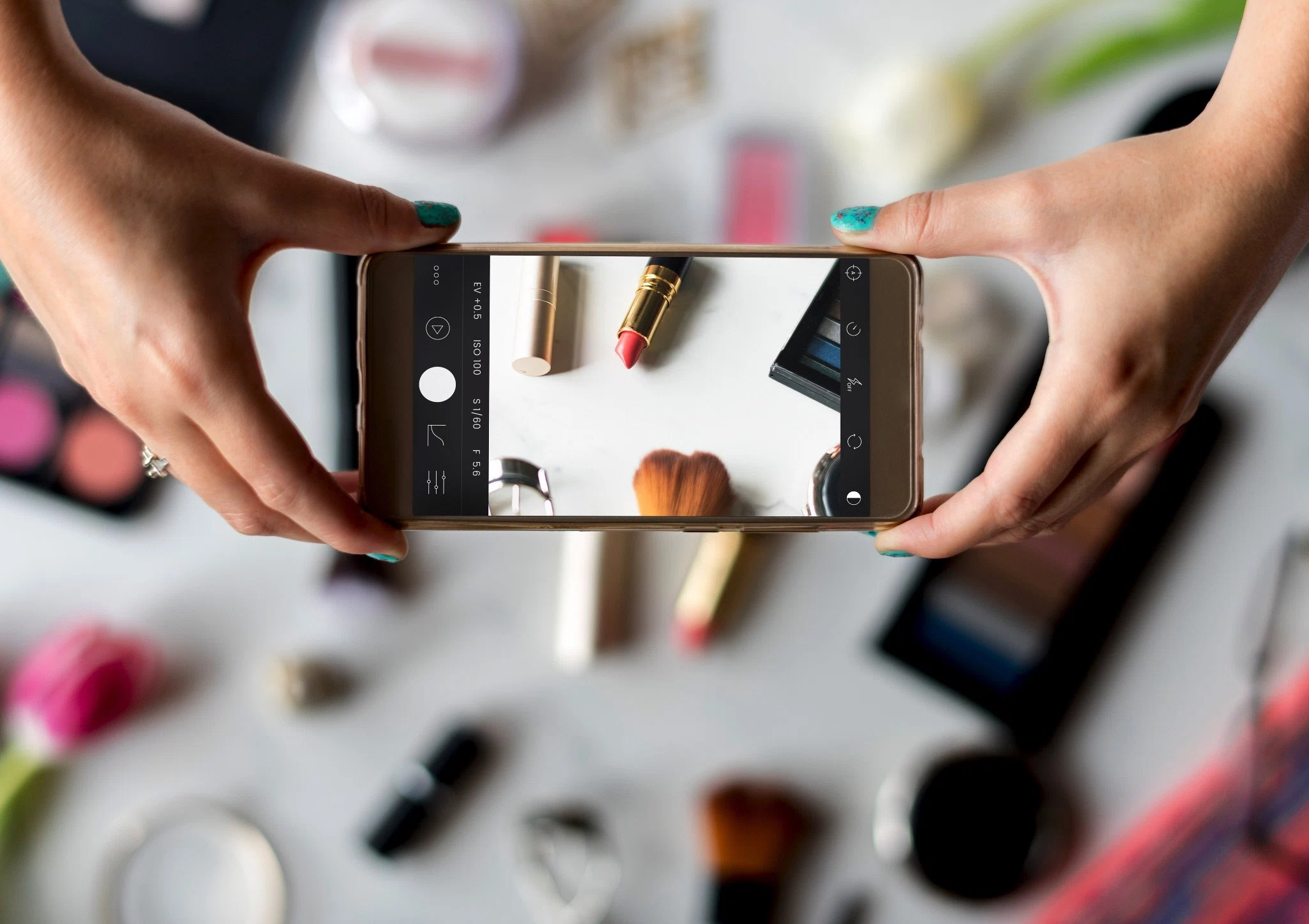 Blogger Q&A with Parie Joshi of Class & Glitter
