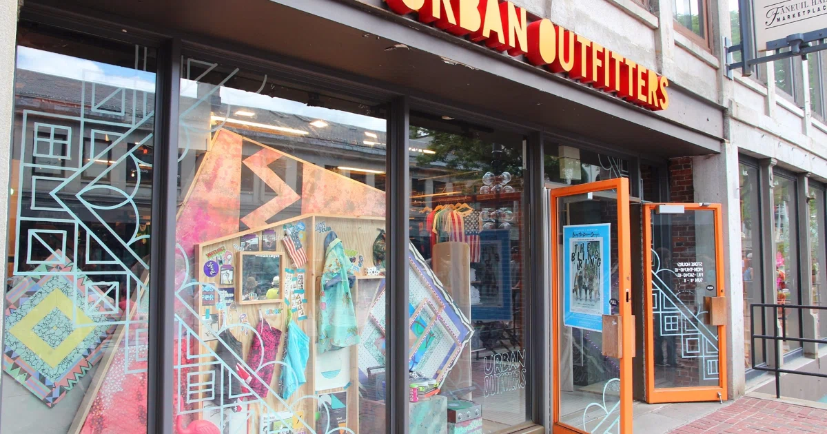 Looking For an Urban Outfitters Promo Code? Here Are 6 Ways to Find One.