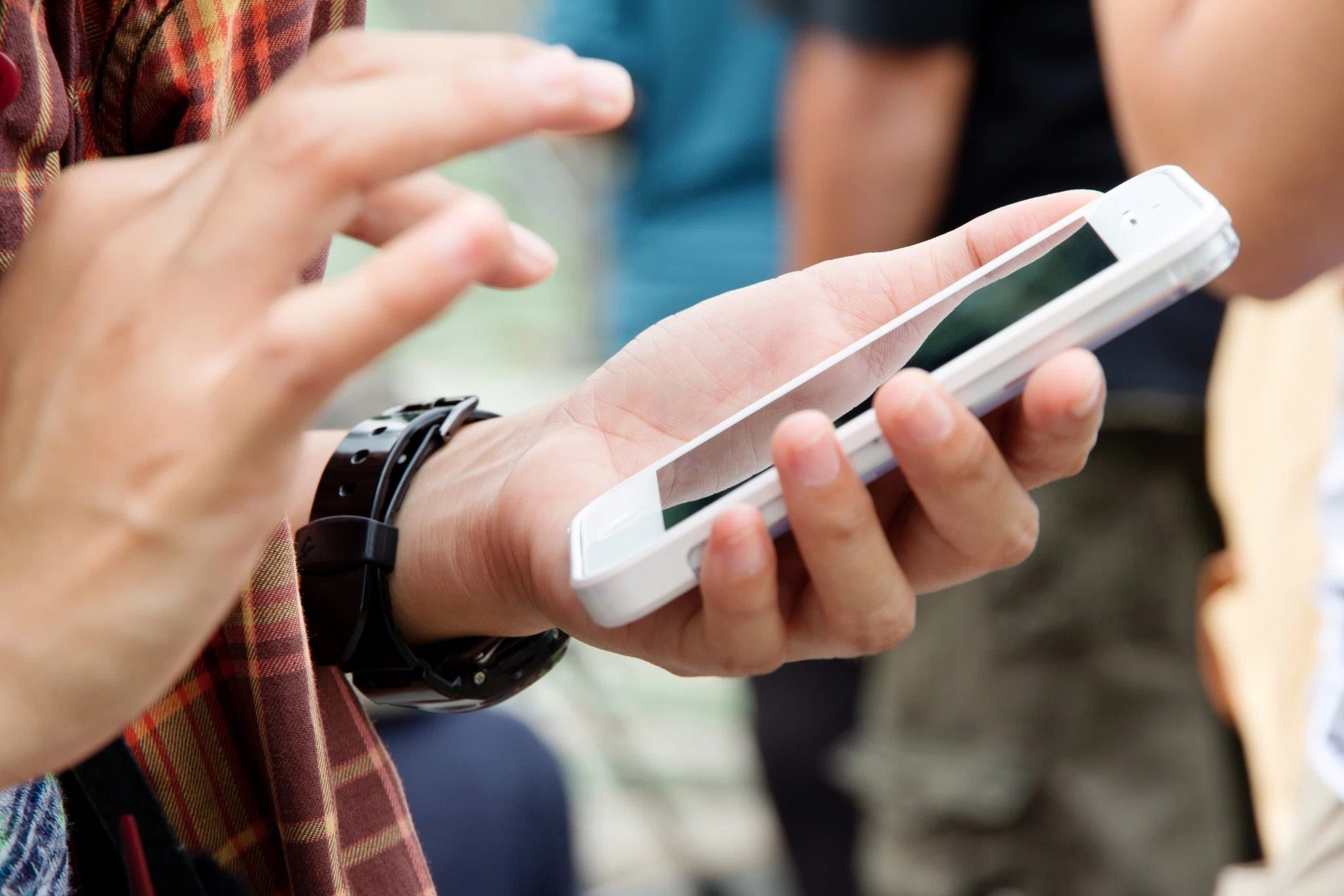 How to Sell an Old Phone, Tablet, or Computer Fast and Get the Most Money for It