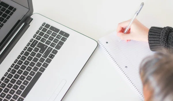 15 Tips, Resources, and Services for Homeschoolers to Earn College Credit Before Graduating