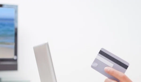 QVC vs. HSN: Which Shopping Channel Reigns Supreme?