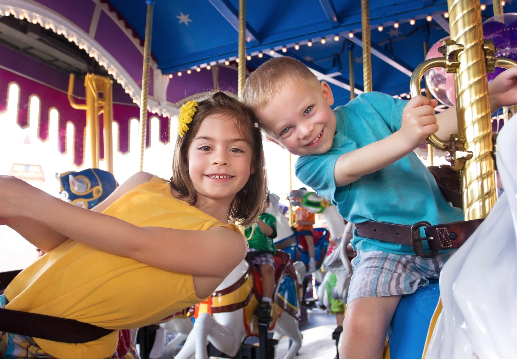Top 10 Disneyland Savings Tips by Coupon Bloggers
