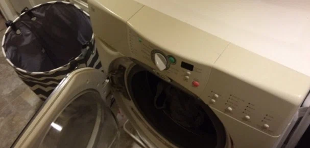 Top 10 Frugal Laundry Hacks by Bloggers