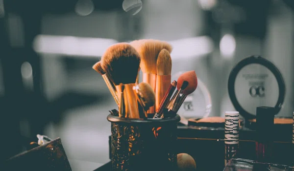 Top 7 Examples of Beauty Brand Influencer Marketing Campaigns and Why They Worked