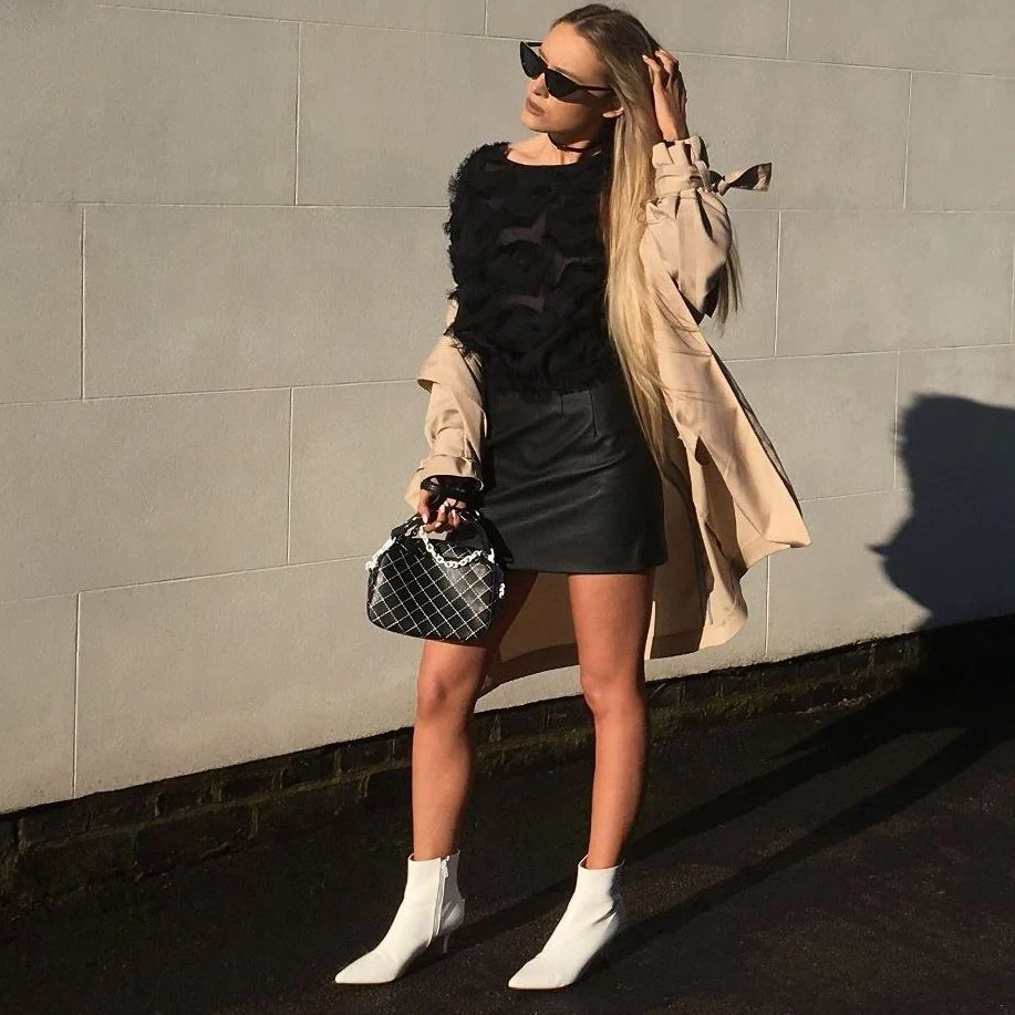 Jacqueline McLaughlin on Dealspotr