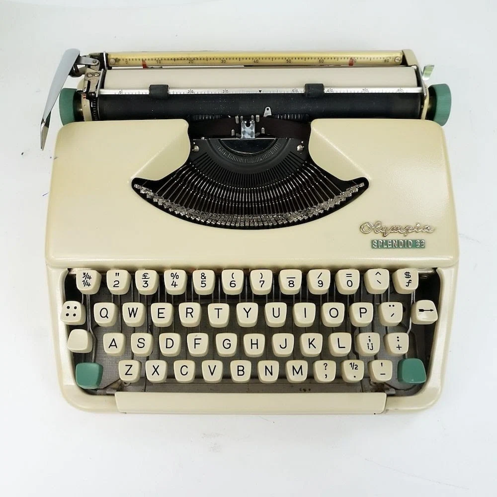 retro typewriters writers