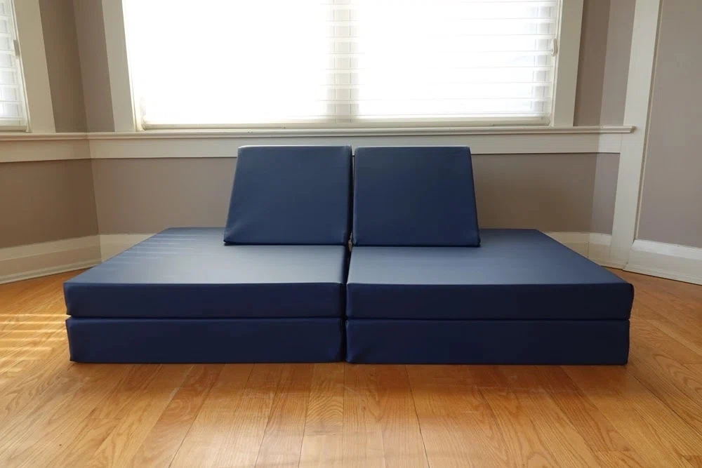 play couches build fort