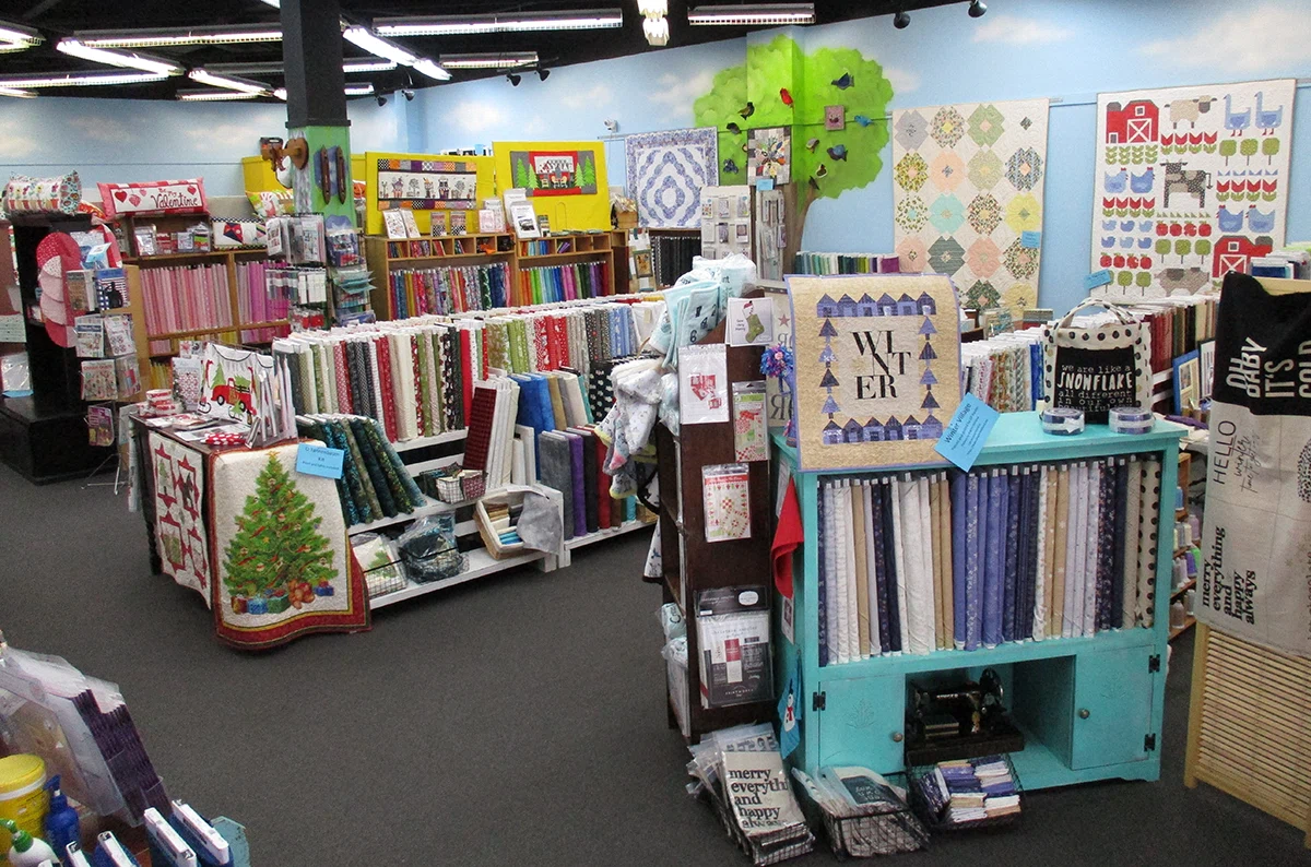Minding My P's & Q's Quilt Shop