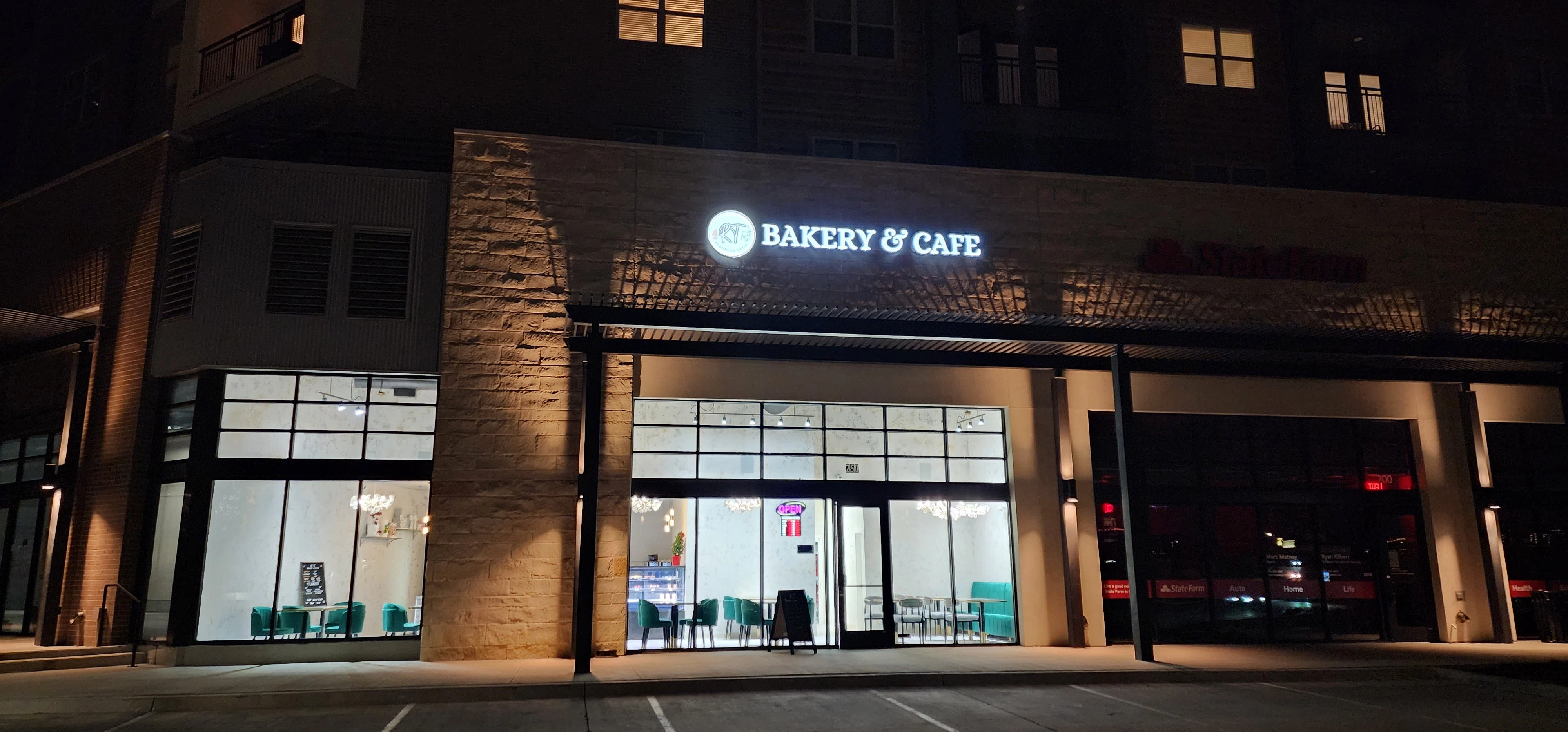 RT Bakery & Cafe